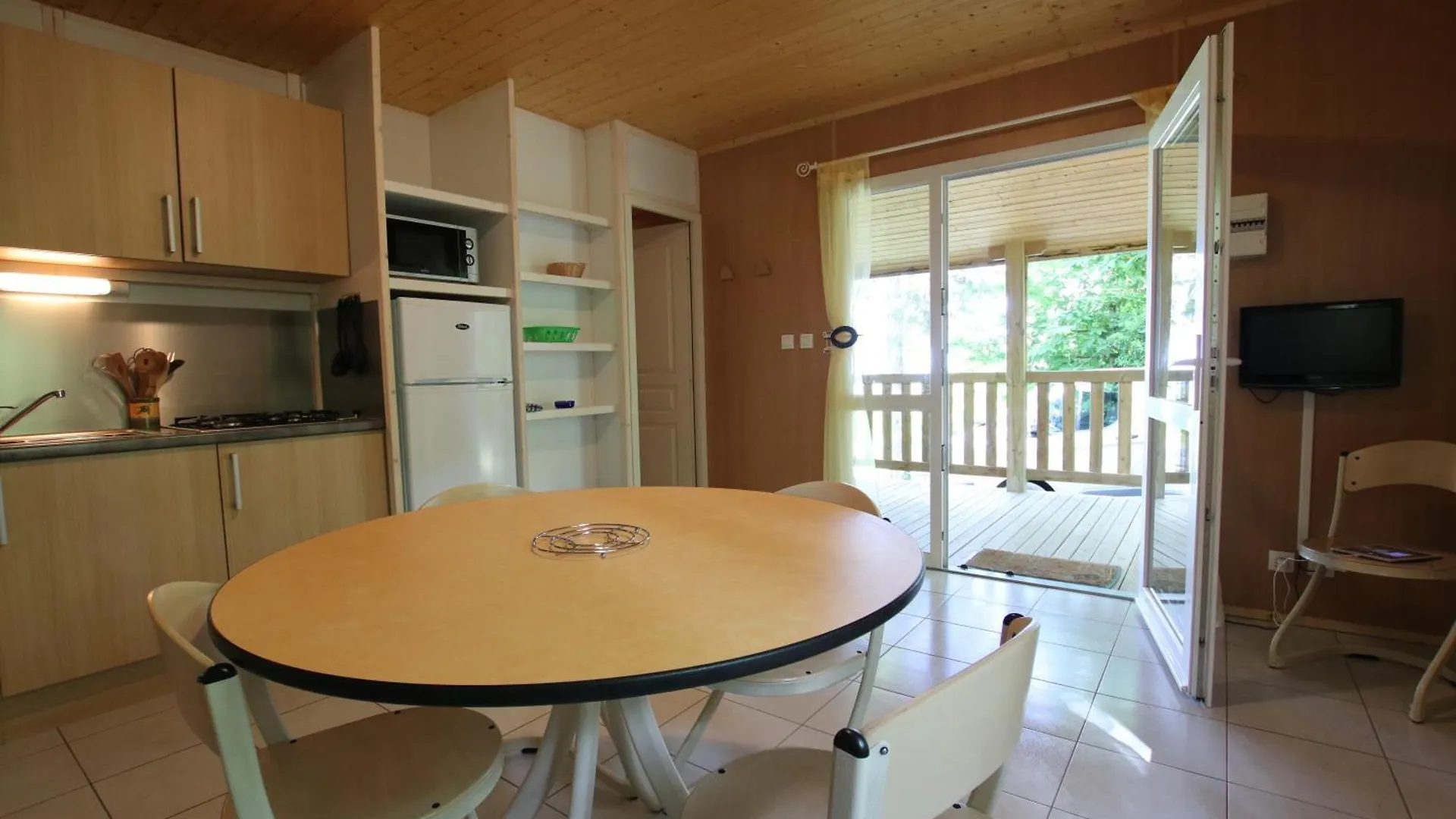Chalets - Mas Lachamp Gravieres 0*,  France